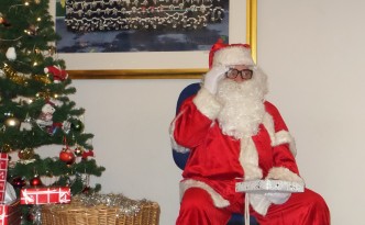 Visite du père Noël à la caserne