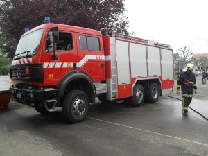 867 095   